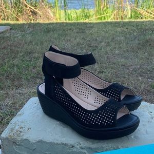 Clark’s Ultimate Comfort Collection - black suede, black heels, casual or dressy